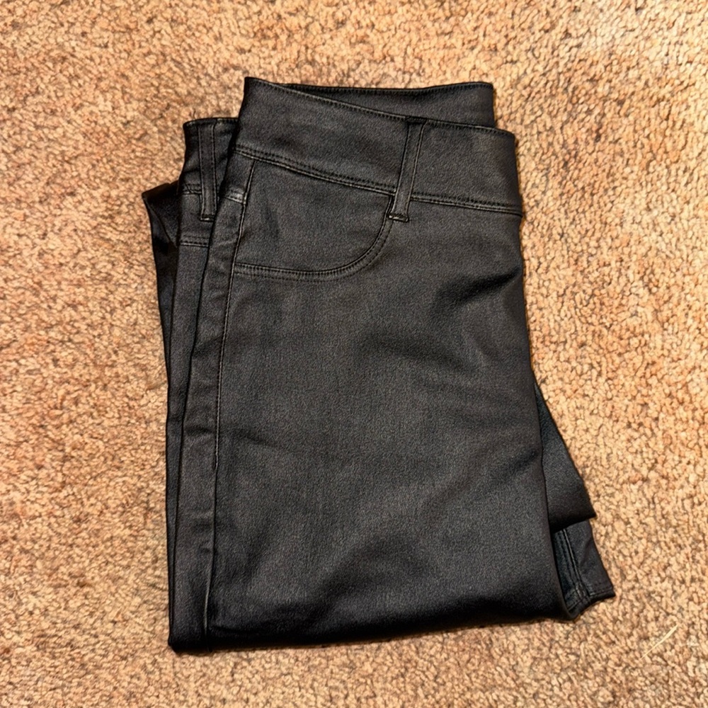 Brand New leather skinny jeans! Size small, tag attached still.